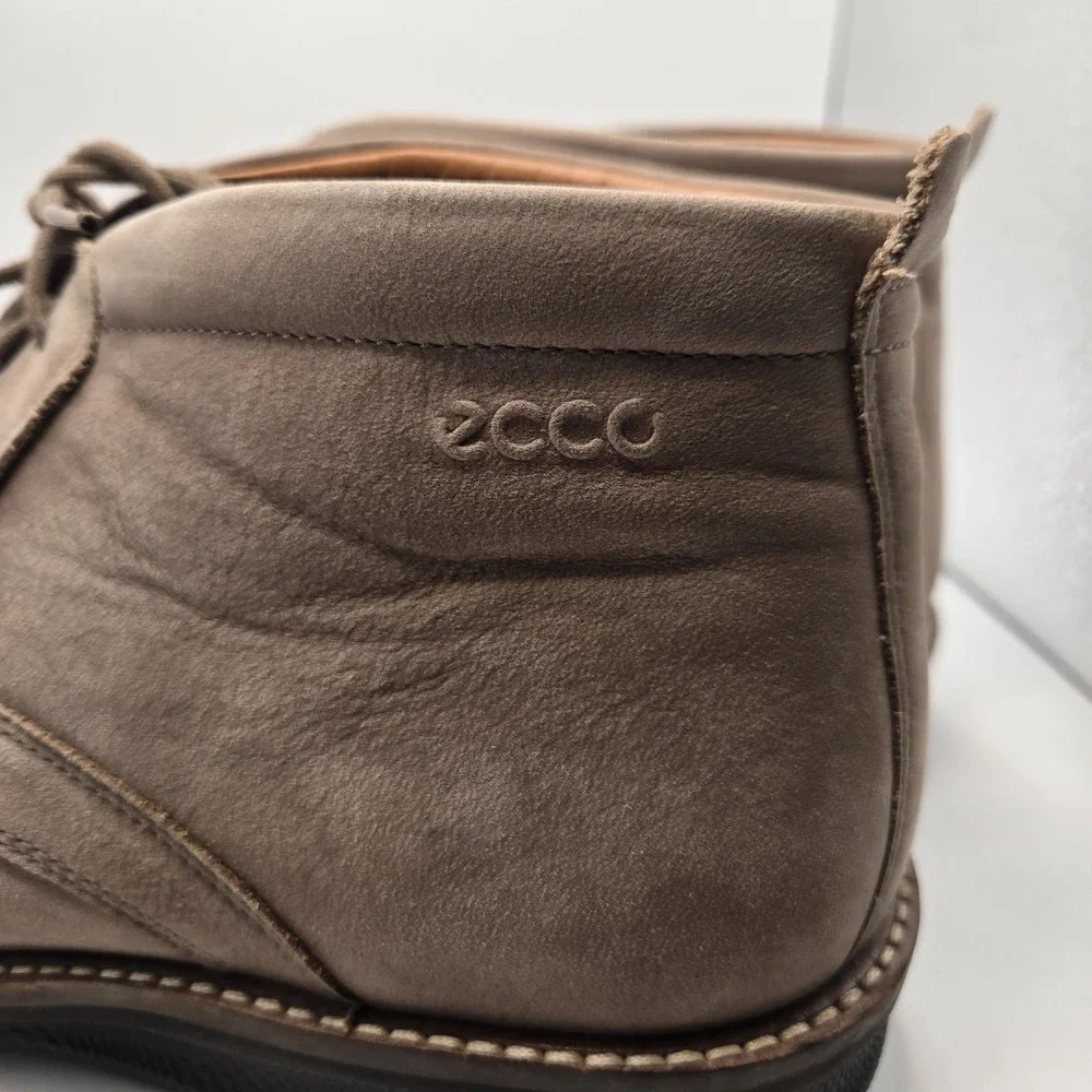 ECCO‎ mens suede chukka boot mens 10-10.5  taupe leather lace up casual